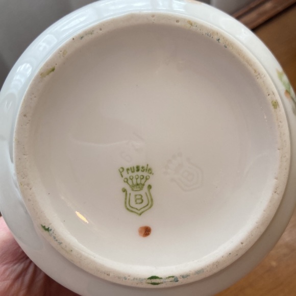 Beyer&Bock Royal Rudolstadt porcelain creamer, peonies floral pattern - Picture 4 of 14